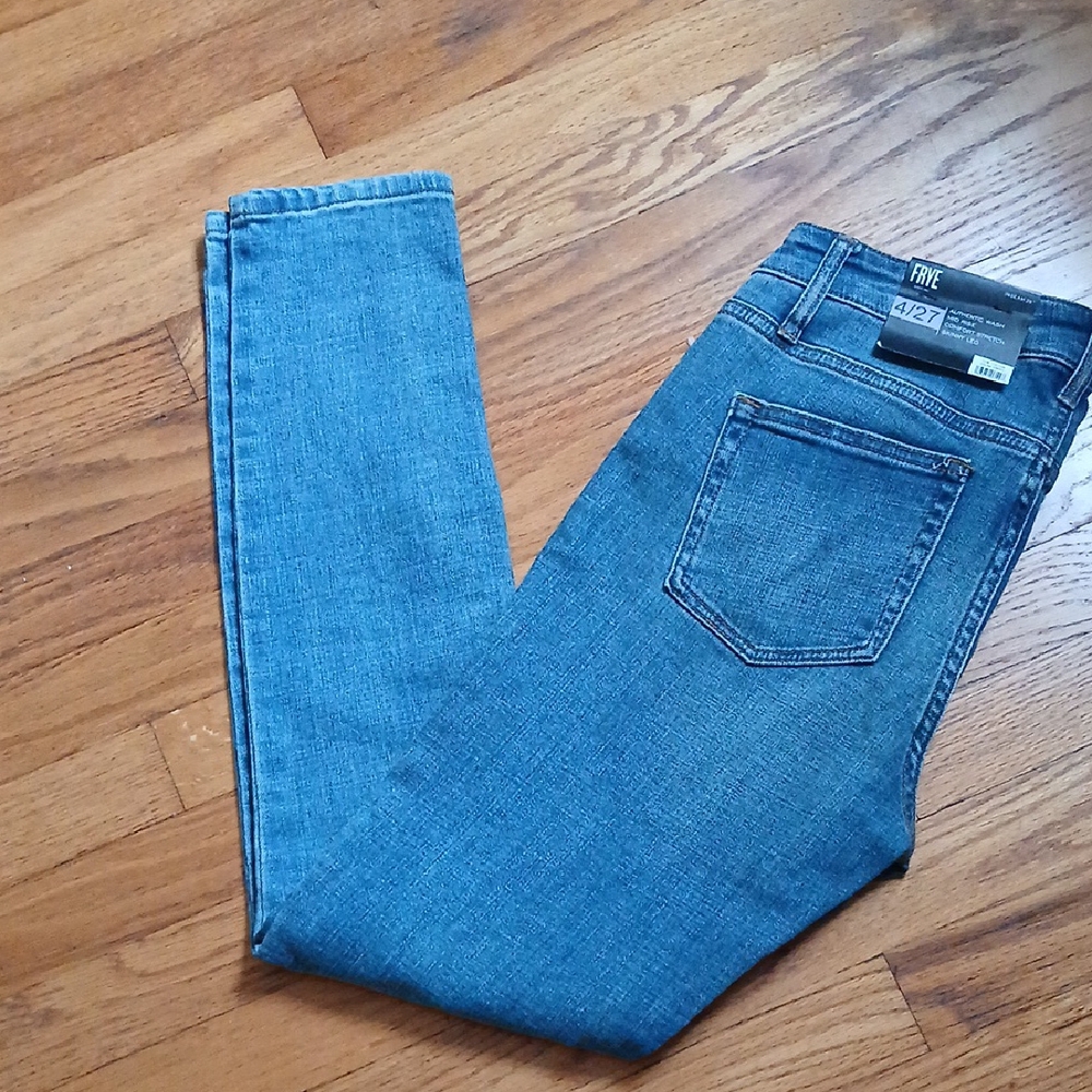 NWT Frye Authentic Wash Skinny Jeans ■ Size 4